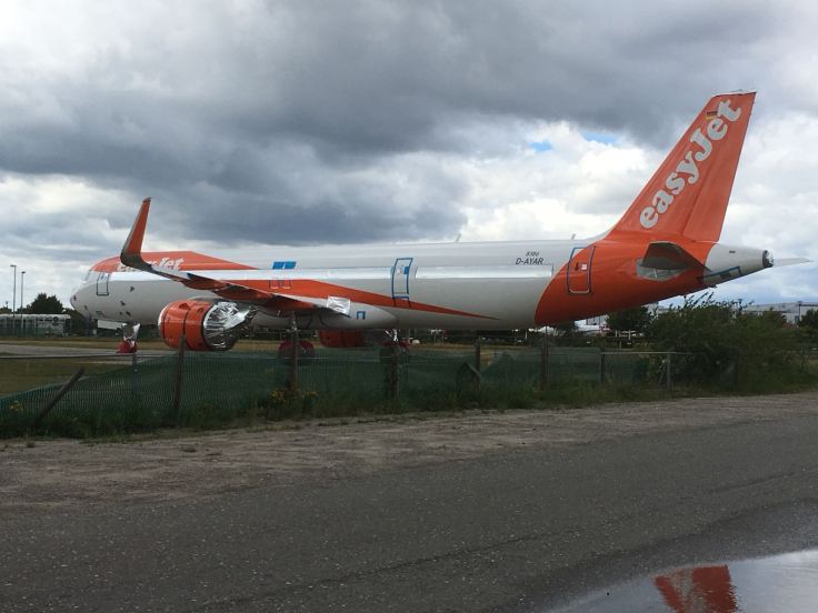 PHOTO-2018-08-12-00-44-04